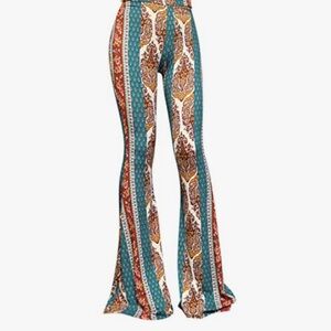 EARTHBOUND Like New Boho Print Flare Leggings Size Small